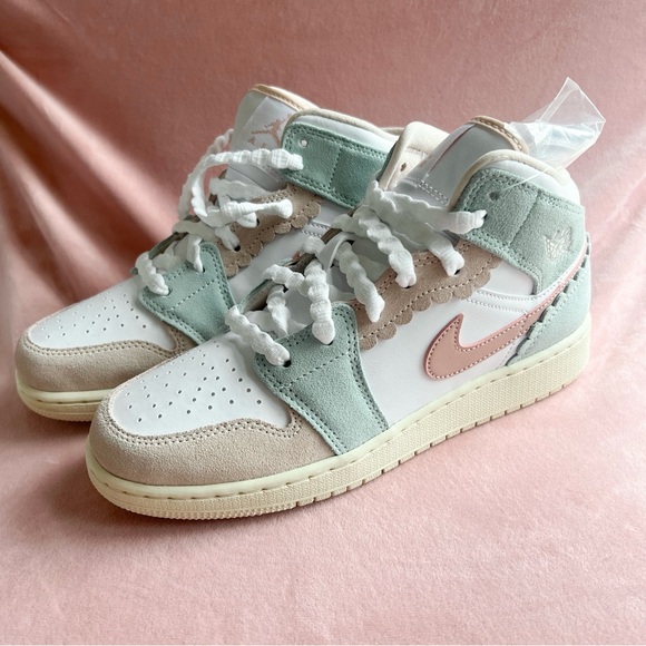 Jordans - Picture 2 of 5